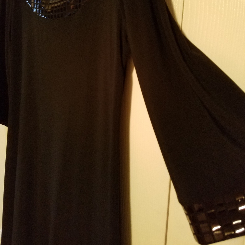 Dress - Picture 3 of 5